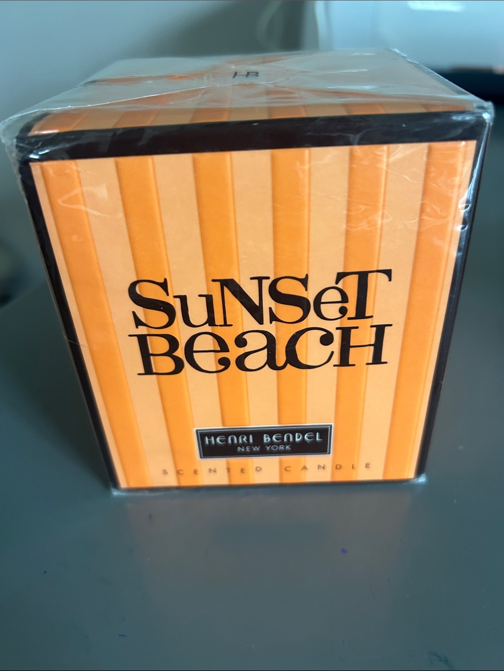 henri bendel Sunset Beach Scented Candle - Orange